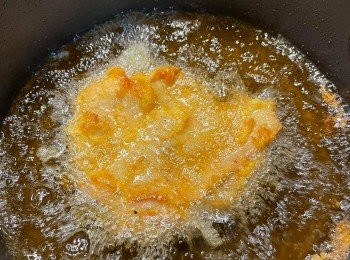 step5: 翻面後炸6分鐘，