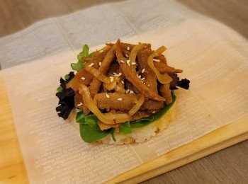 step8: 將米漢堡組合即可