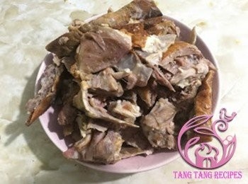 step1: 燒鴨起骨留用。