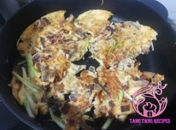 step8: 反轉煎香另一面即可上碟。