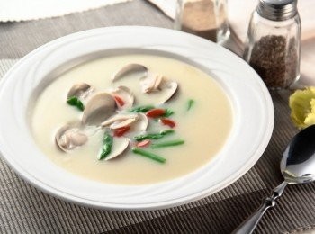 step2: 台塑奶油濃湯煮好，加1料煮至滾燙即可享用。