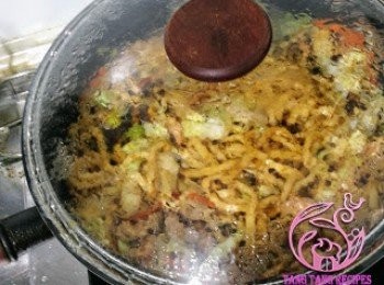 step8: 上蓋煨5分鐘左右，待粗面完全熟透。