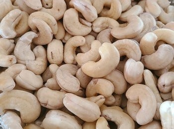 step2: 之後略為瀝乾水。