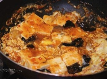 step5: 稍微拌一拌，灑上椒鹽調味(不愛重口味的可不加)，即可呈盤囉。