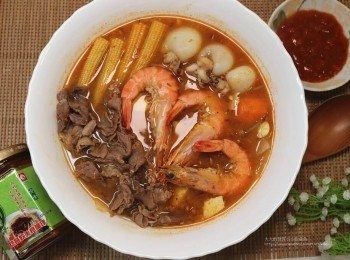 step6: 蝦子、花枝熟了就可以呈盤上桌囉。