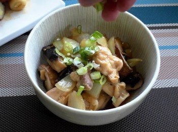 step5: 撒上適量蔥花即可