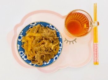 step4: 舖於白飯上即可，可加白芝麻