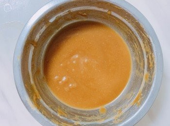 step3: 將日式醬油、味醂、清酒及白味噌及糖攪拌均勻