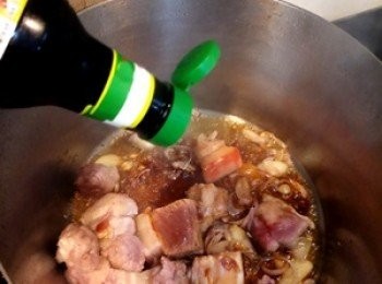 step5: 加入適量醬油