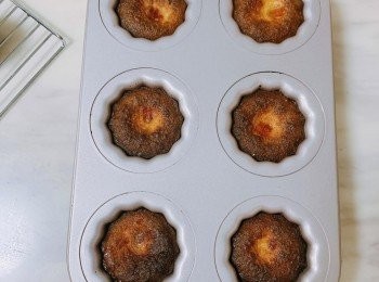 step7: 預熱焗爐至230度，先以230度焗15分鐘，再以200度焗35分鐘