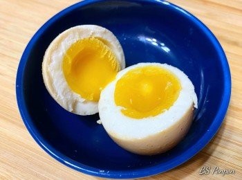 step10: 成品如下！…小胖老師給87分(不能再高了…哈哈哈)外層誘人的淡褐色，中心是半液態的溏心，叫人難以招架得住