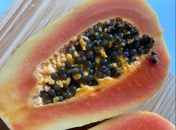 step2: 洗淨木瓜，切細件