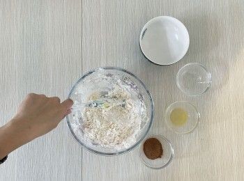 step4: 拌勻及搓成麵團