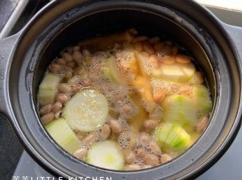 step2: 節瓜去皮切件備用