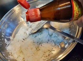 step11: 加入少許麻油炒勻