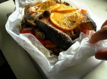 step4: 取出確認鮭魚全熟後就可以裝盤囉