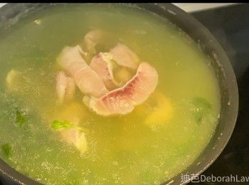 step10: 最後加入脆肉鯇魚片