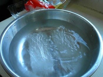 step1: 冬粉泡水30分鐘至軟