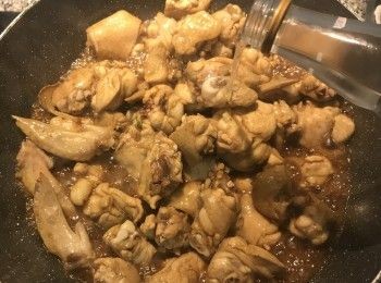 step9: 加入米酒燒開；