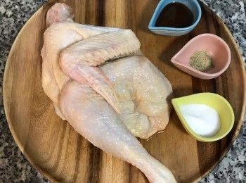 step1: 半雞洗淨瀝乾，