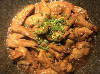 step11: 撒上蔥花即可。