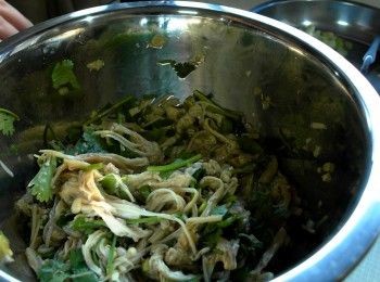 step3: 將所有材料與調味料拌勻即可。