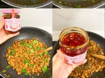 step4: 最後加少許辣椒油即可