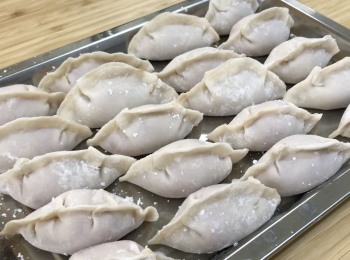 step7: 這款餃子可煮可煎