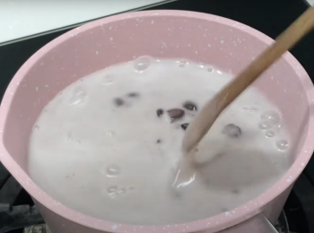 step3: 加熱攪拌至到所有吉利丁片溶化