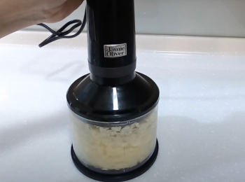 step3: 用攪拌機攪碎