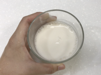 step2: 用一部分水溶化馬蹄粉