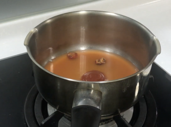 step1: 把糖醋醬所需材料混合，煮熱備用