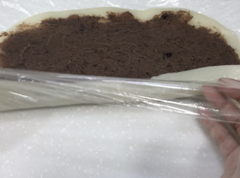 step5: 捲起來，用手握緊