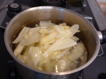 step3: 放熱水內煮1分30秒