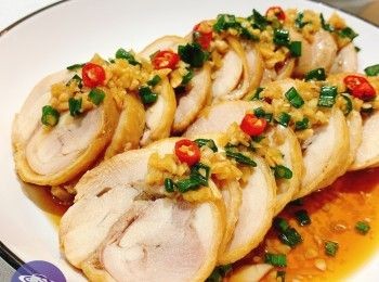 step6: 9/ 切件，淋上醬汁享用