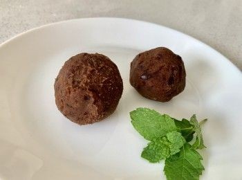 step3: 红豆沙用的是自己炒的，视频请看这里 https://youtu.be/r_w2xeWjMII