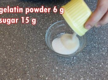 step2: 魚膠粉及糖先攪拌