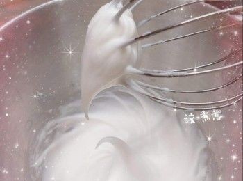 step9: 放涼，脫模（可按個人喜好，將芝士蛋糕放進雪櫃冷藏最少3小時食用）