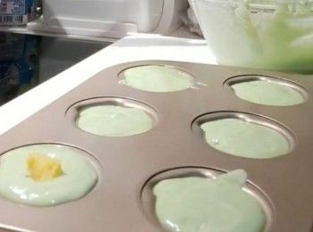 step2: 加入喜愛的餡料

160度焗 15分鐘

完成❣️