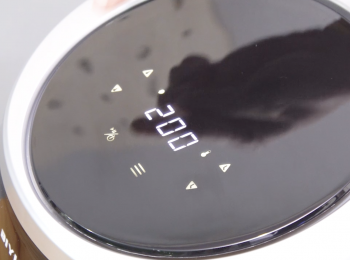 step9: 以200度氣炸2分鐘 Air fry for 2 minutes at 200 °C.