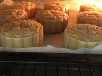 step6: 烤箱預熱200度，200度焗10分鐘