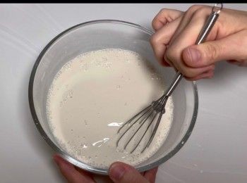 step3: 將麵糊拌至順滑而無粒狀。