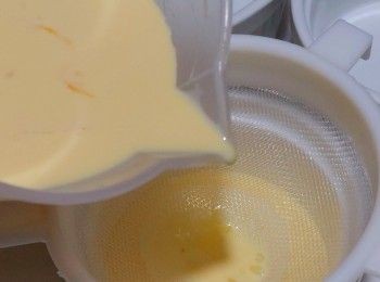 step1: 以上所有材料拌勻，然後過篩一次分別倒入器皿