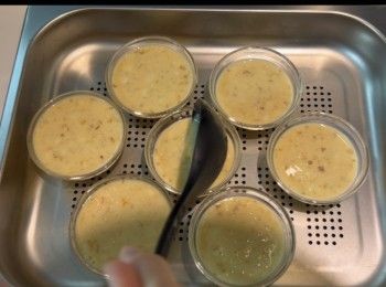 step7: 平均分到砵仔內。（大約九成滿）