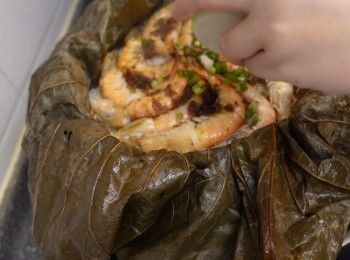 step8: 把火關掉 灑上蔥花 包好焗一分鐘 完成可上桌