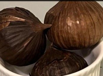 step4: 準備黑蒜。