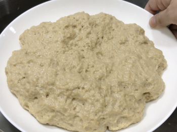 step4: 經過1小時發酵，麵團大了很多，中火蒸，水沸計時蒸15分鐘