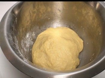 step14: 麵團已完成第二次發酵。