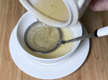 step5: 用篩過濾雞精