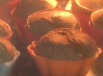 step8: 預熱焗爐 170度焗30分鐘
 Preheat oven to 170°C. Bake for 30 minutes.